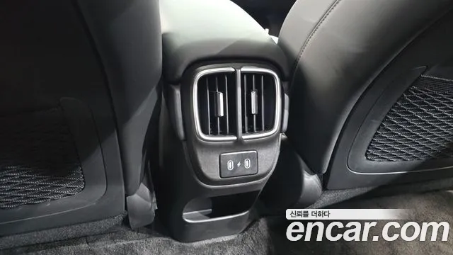 Hyundai Ioniq 6 — Фото автомобиля 28