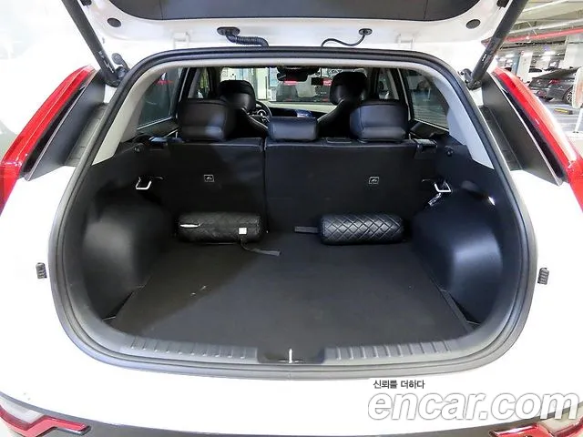 Kia Niro The All New — Фото автомобиля 16