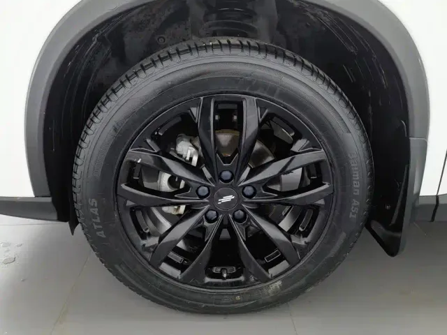 Changan X5 Plus — Фото автомобиля 17