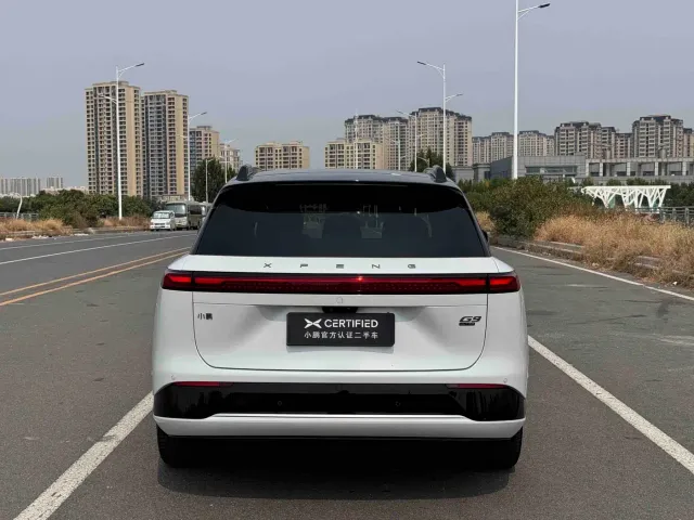 Xpeng G9 — Фото автомобиля 5
