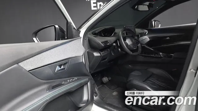 Peugeot 3008 — Фото автомобиля 16