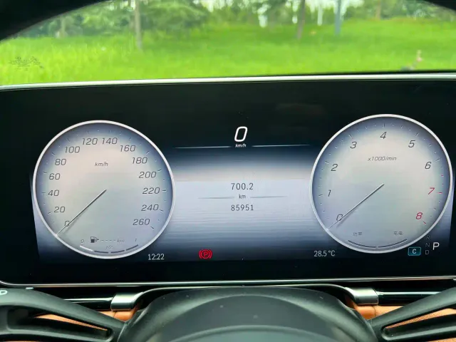 Mercedes-Benz S-Class — Фото автомобиля 4