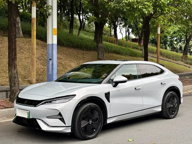 Фотография автомобиля — BYD Song L EV
