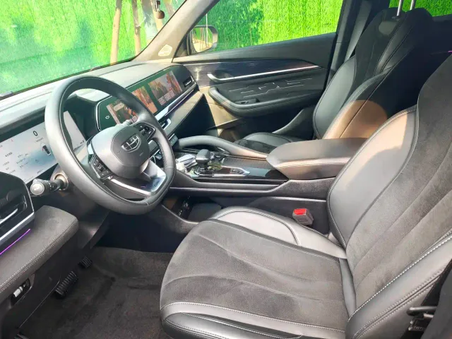 Geely Xingyue L — Фото автомобиля 4