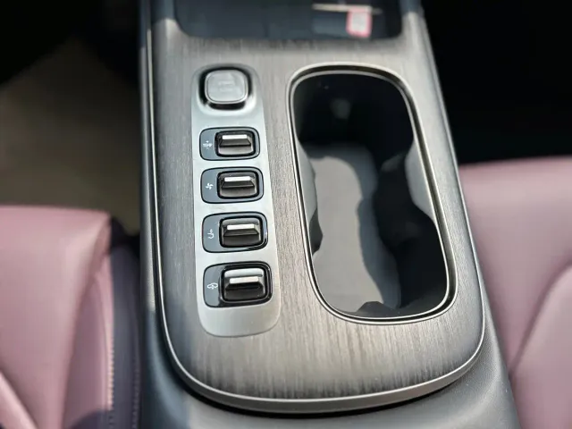 Xiaomi SU7 — Фото автомобиля 11
