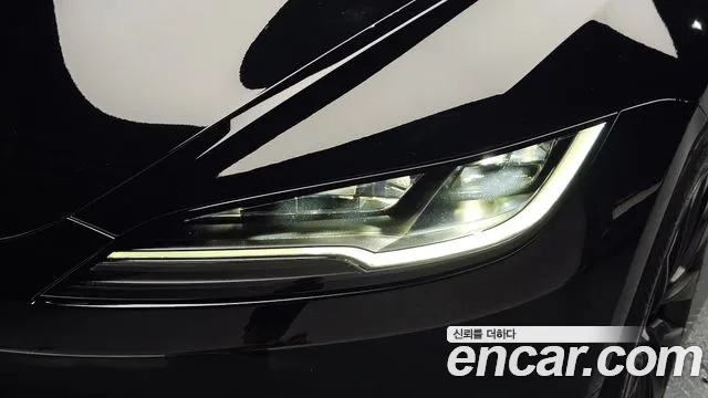 Tesla Model 3 — Фото автомобиля 7