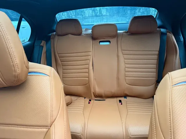 Mercedes-Benz C-Class — Фото автомобиля 6