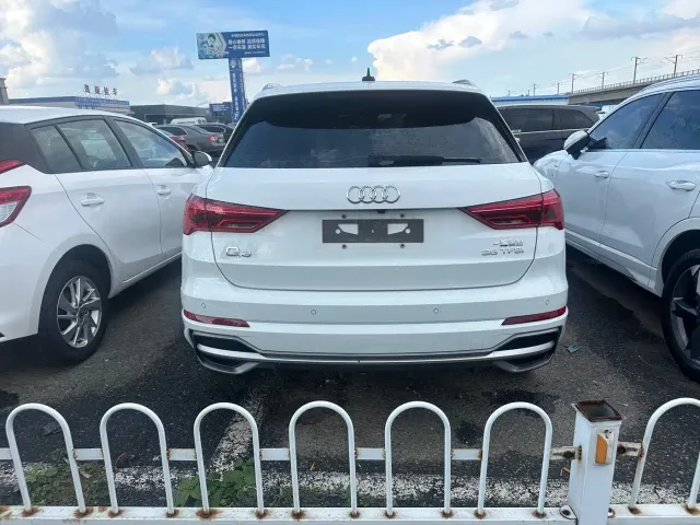Audi Q3 — Фото автомобиля 5