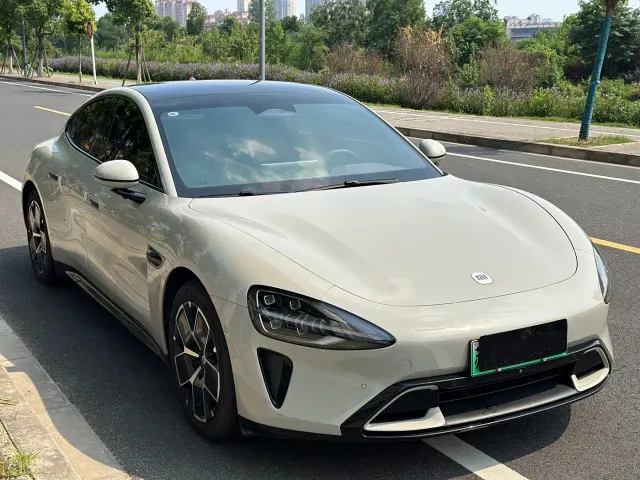 Xiaomi SU7 — Фото автомобиля 9