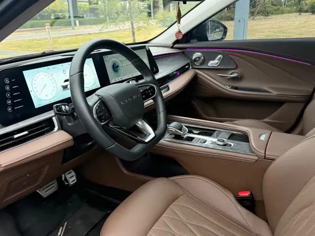 Chery Arrizo 8 — Фото автомобиля 4