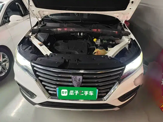 Roewe RX5 — Фото автомобиля 19