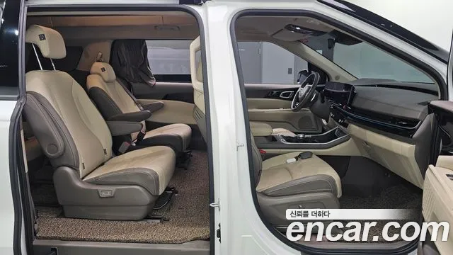 Kia Canival Новый Carnival 4 поколение Бензин 9 мест Hi-Limousine — Фото автомобиля 12