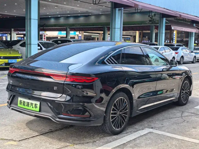 BYD Han — Фото автомобиля 16