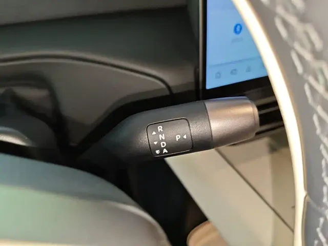 Li Auto MEGA — Фото автомобиля 13