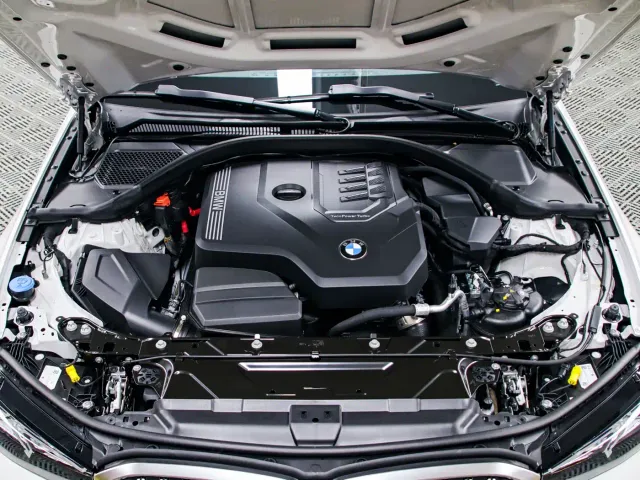 BMW 3 Series — Фото автомобиля 19