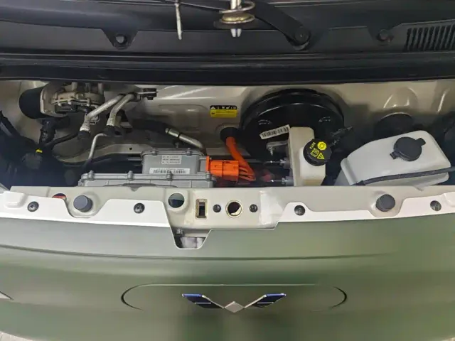 Wuling Hongguang Mini EV — Фото автомобиля 10