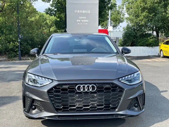 Audi A4L — Фото автомобиля 2
