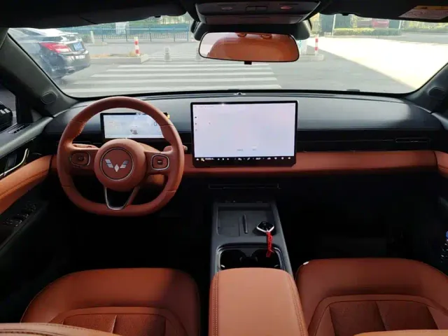 Wuling Starlight — Фото автомобиля 9