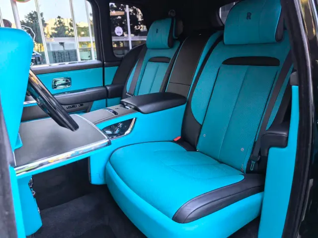 Rolls-Royce Cullinan — Фото автомобиля 13