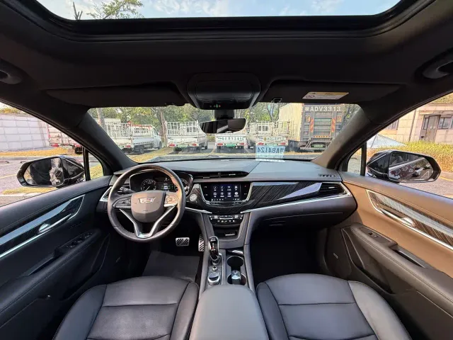 Cadillac XT6 — Фото автомобиля 13
