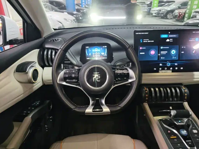 BYD Yuan PLUS 2024 Glory Edition 510KM Excellence — Фото автомобиля 10