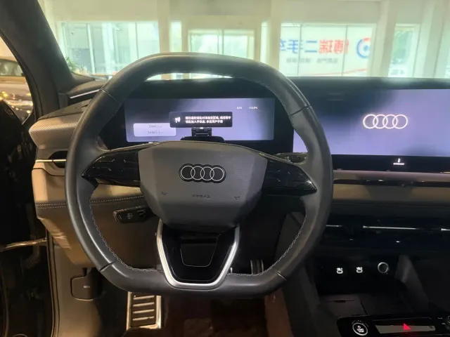 Audi Q6L e-tron — Фото автомобиля 10
