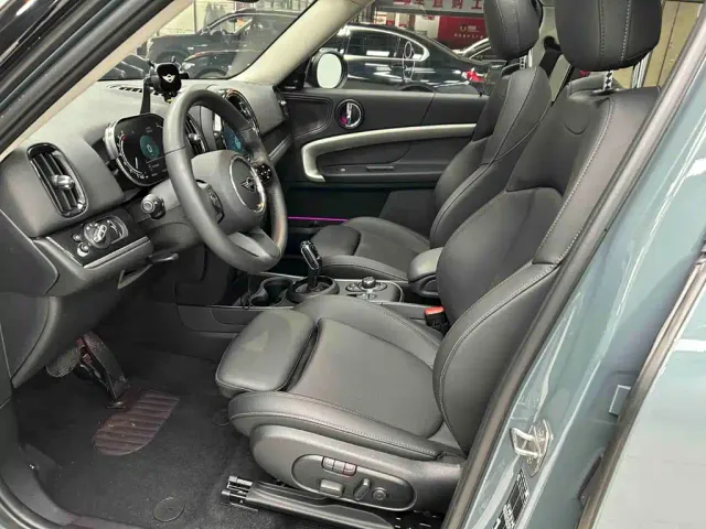MINI Countryman — Фото автомобиля 16