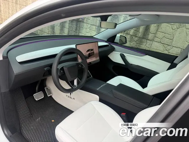 Tesla Model Y — Фото автомобиля 8