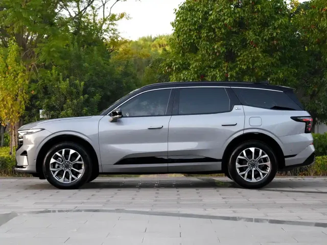 Ford Edge — Фото автомобиля 9