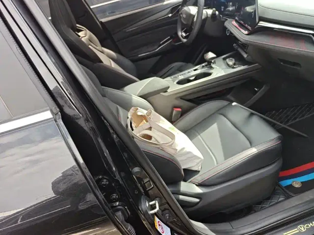 Changan X5 Plus — Фото автомобиля 24