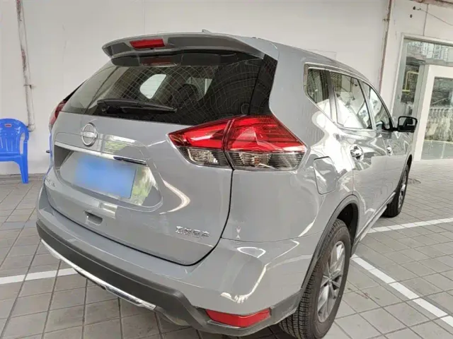 Nissan X-Trail — Фото автомобиля 6