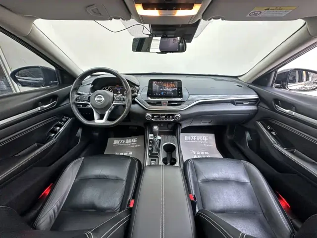 Nissan Teana — Фото автомобиля 6