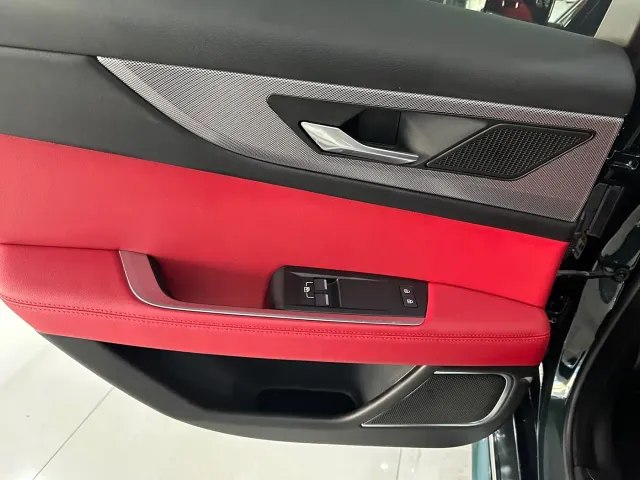 Jaguar XEL — Фото автомобиля 11
