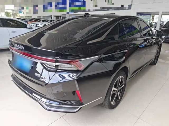 Dongfeng Yixuan MAX — Фото автомобиля 4
