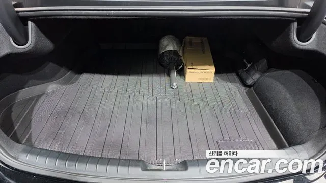 Hyundai Grandeur Grandeur (New) Hybrid — Фото автомобиля 20
