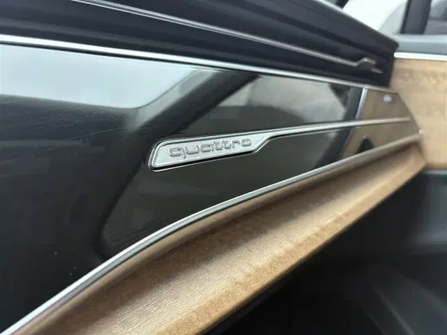 Audi Q7 — Фото автомобиля 17