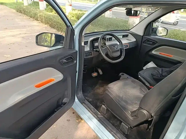 Wuling Hongguang Mini EV — Фото автомобиля 15