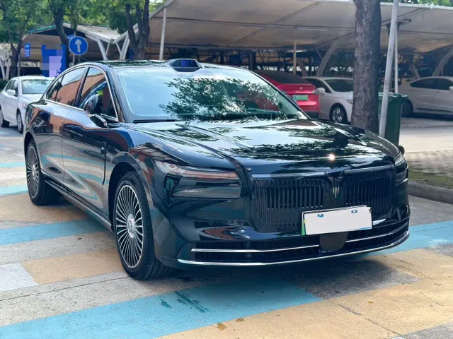 Voyah Auto VOYAH Zhuiguang L 2025 Mid-configuration Model — Фото автомобиля 3