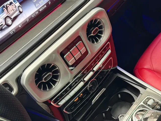 Mercedes-Benz G-Class — Фото автомобиля 16