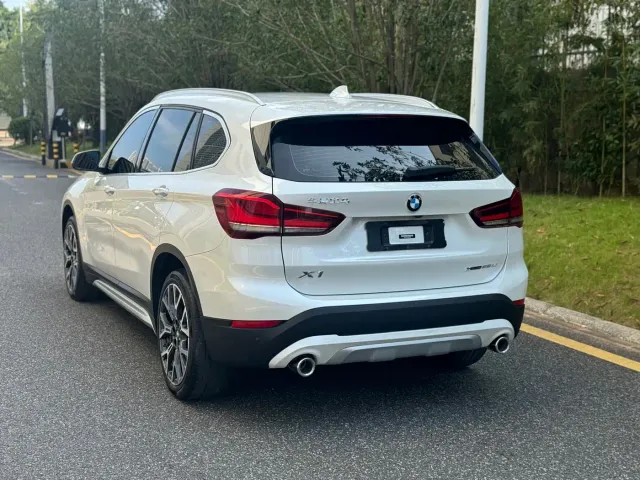 BMW X1 — Фото автомобиля 9