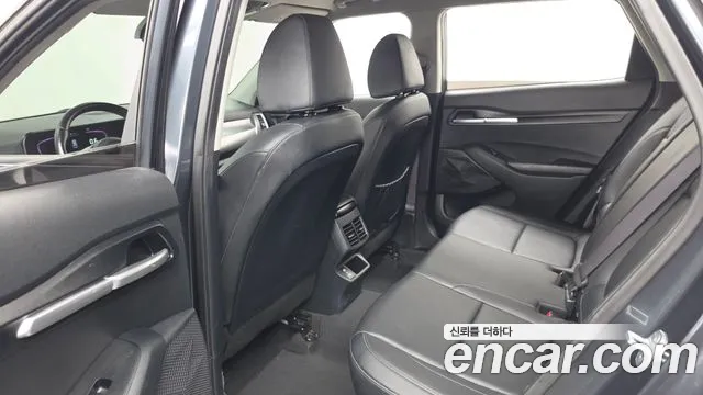 Kia Seltos — Фото автомобиля 16