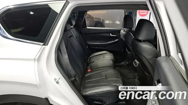 Hyundai Santafe Новый Santa Fe Бензин 2.5T 4WD — Фото автомобиля 26