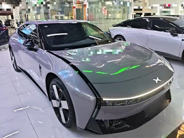 Xpeng P7 — Фото автомобиля 3