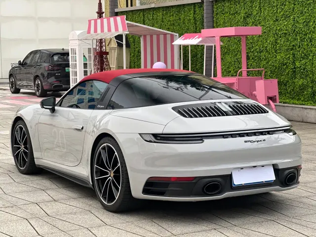 Porsche 911 — Фото автомобиля 4