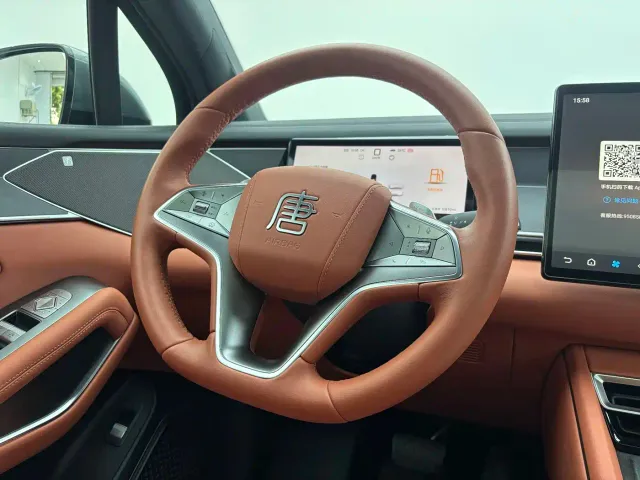 BYD Tang L — Фото автомобиля 7