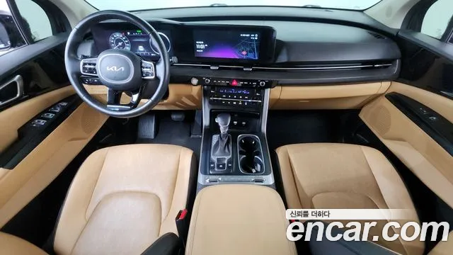 Kia Carnival Generation 4 — Фото автомобиля 10