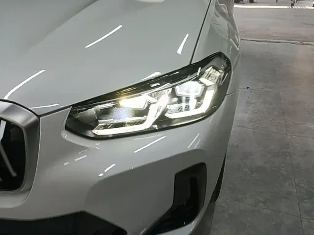 BMW iX3 — Фото автомобиля 23