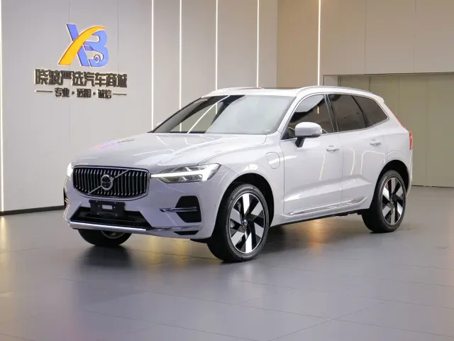 Фотография автомобиля — Volvo XC60
