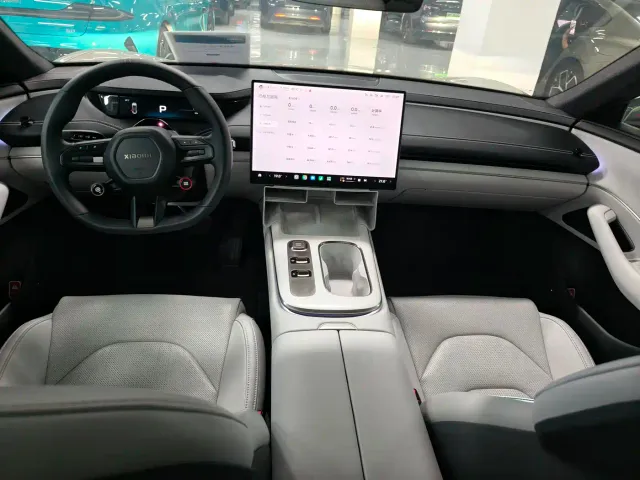 Xiaomi SU7 — Фото автомобиля 13