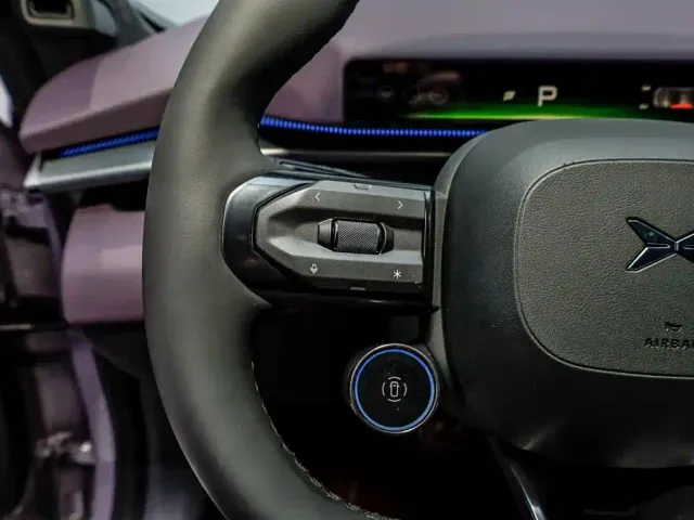 Xpeng P7 — Фото автомобиля 14